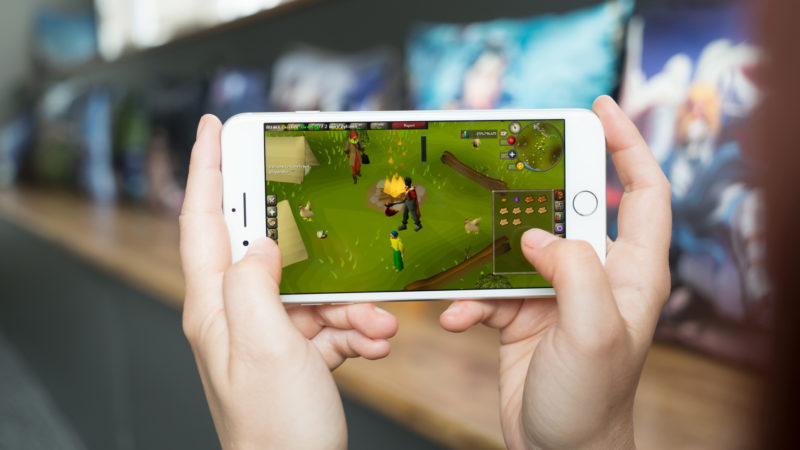 RUNESCAPE and OLD SCHOOL RUNESCAPE Heading to Mobile Devices
